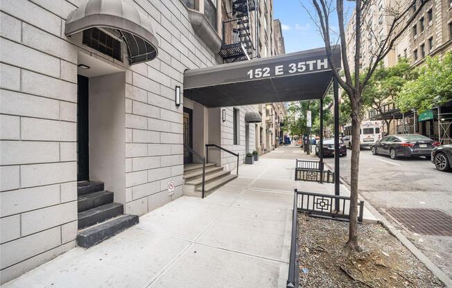 152 E 35 ST