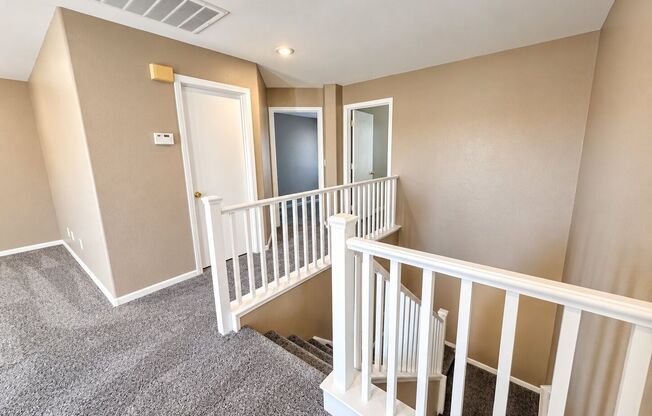 3 beds, 2.5 baths, $2,250