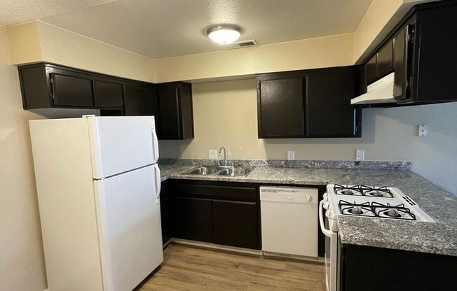 2 beds, 1 bath, 849 sqft, $1,480