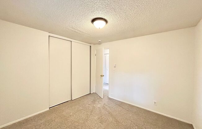 2 beds, 1 bath, 720 sqft, $1,125, Unit 5