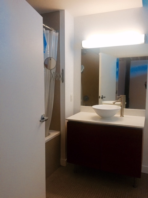 1 bed, 1 bath, 839 sqft, $3,600, Unit 2121 B209