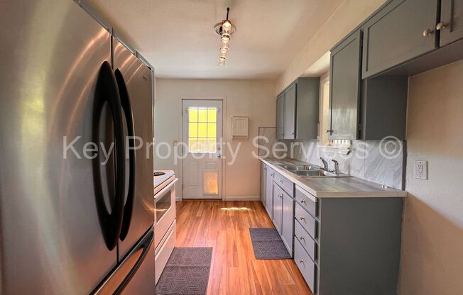 Cozy Two Bedroom House with Large Yard