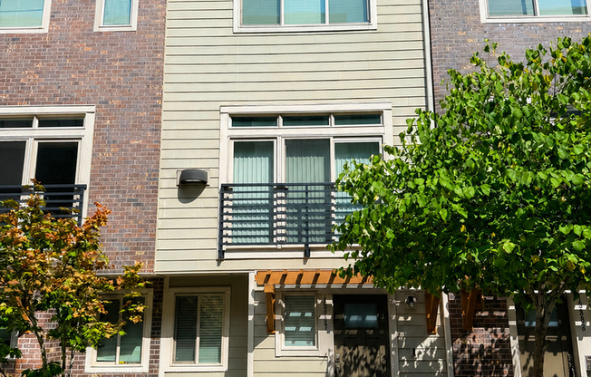 Spacious 1,893 SF Bellevue Townhome with Top-Floor Loft Suite & Private Rooftop Deck