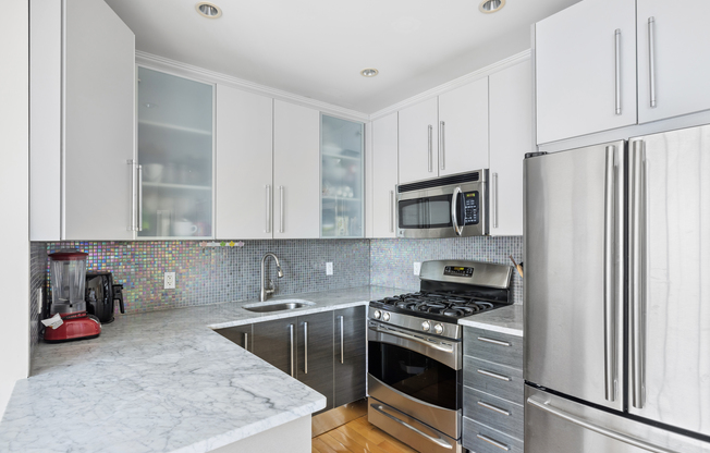 3001 FT HAMILTON PKWY