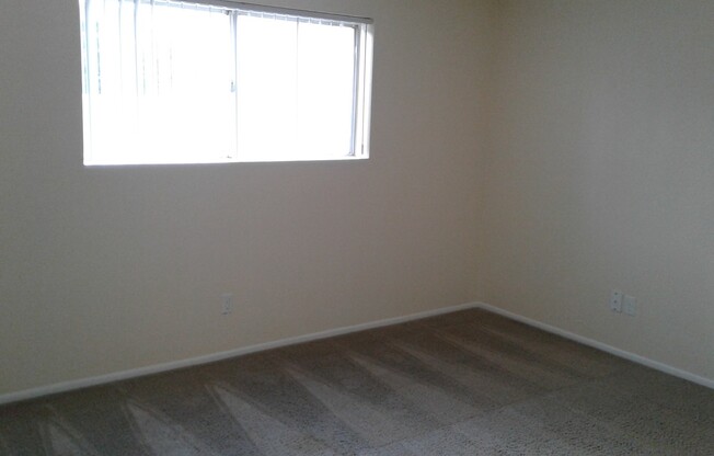 2 beds, 1 bath, 830 sqft, $1,349, Unit 135