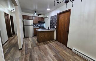 2 beds, 1 bath, 800 sqft, $995, Unit 105