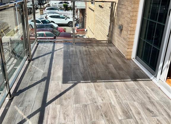 260 ROBINSON AVE