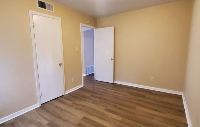 2 beds, 1 bath, $1,050, Unit 16 Pollux Circle E. -Apt 1