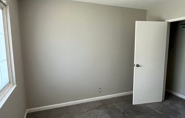 2 beds, 1 bath, 750 sqft, $2,395, Unit 08