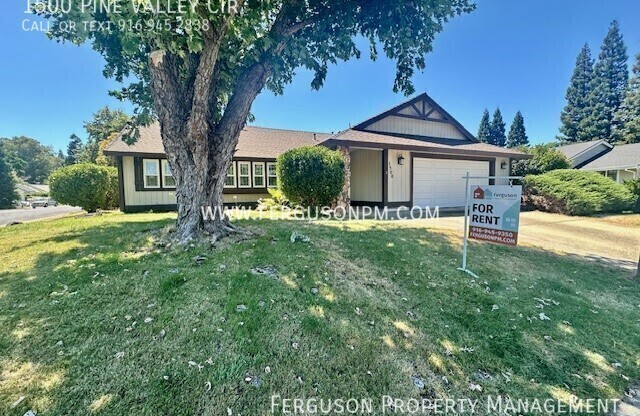 1500 PINE VLY CIR