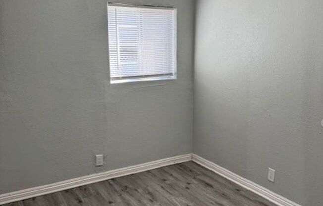 3 beds, 1 bath, 1,075 sqft, $2,495, Unit 2028-A
