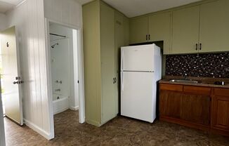 1 bed, 1 bath, $1,400, Unit 6