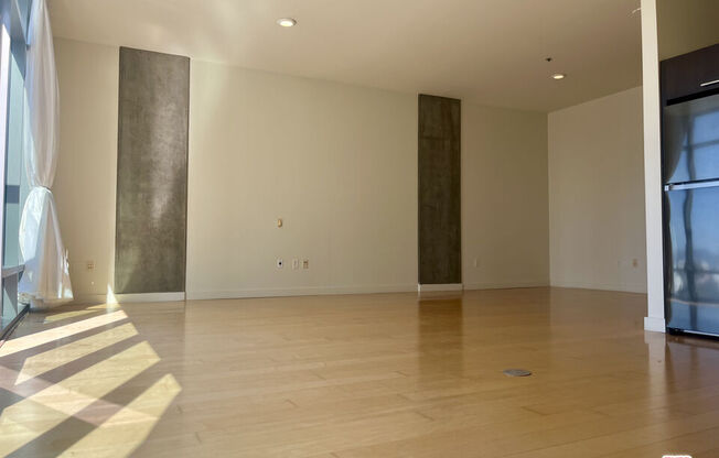 1 bed, 1 bath, 1,010 sqft, $3,400, Unit 1704