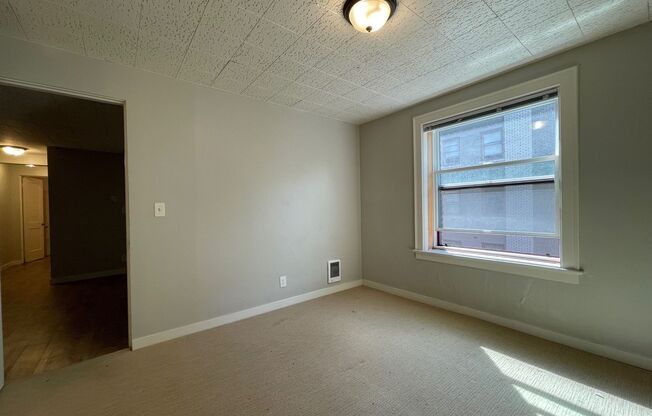 1 bed, 1 bath, 450 sqft, $1,395, Unit 219