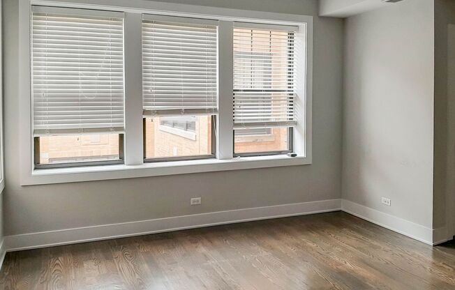 2 beds, 1 bath, 885 sqft, $2,795, Unit 2624-2