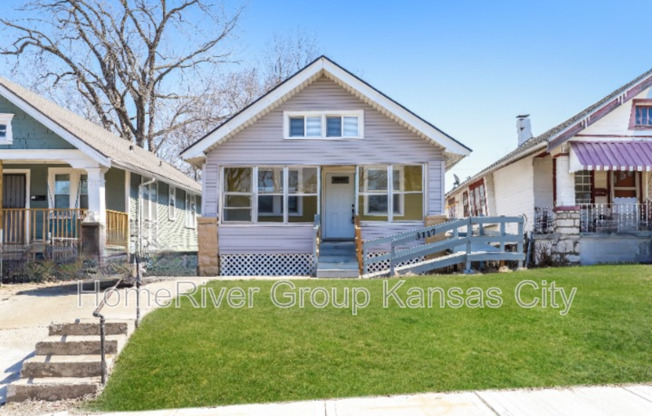 3117 JACKSON AVE