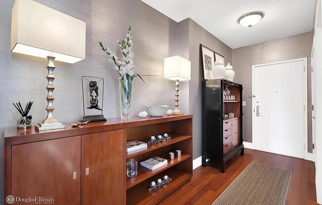 45 AVE 1804