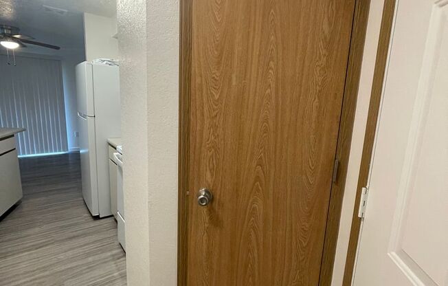 2 beds, 1 bath, 902 sqft, $1,150, Unit H - 085*