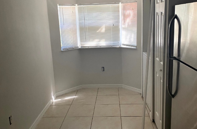 1300 SE 31 CT