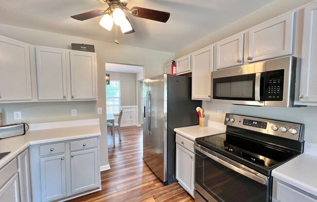 Lovely 3BD, 2BA Fuquay-Varina Home in a Prime Location in an HOA Community in Quiet Neighborhood