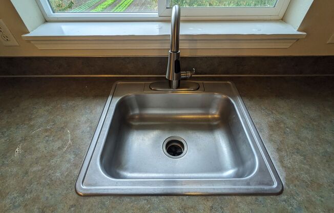 2 beds, 2 baths, 994 sqft, $1,200, Unit E301