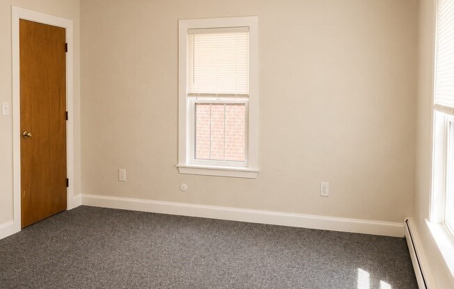 8 EXCHANGE CT