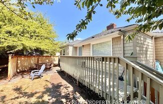 3402 22 AVE W