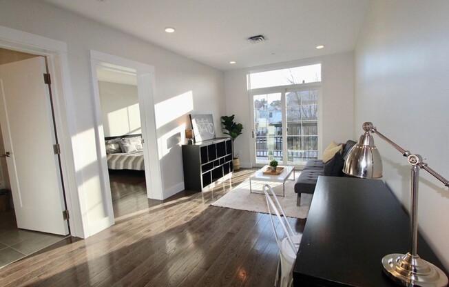 1 bed, 1 bath, 640 sqft, $2,950, Unit 315