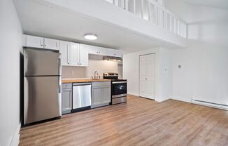 1 bed, 1 bath, 560 sqft, $1,075, Unit 11