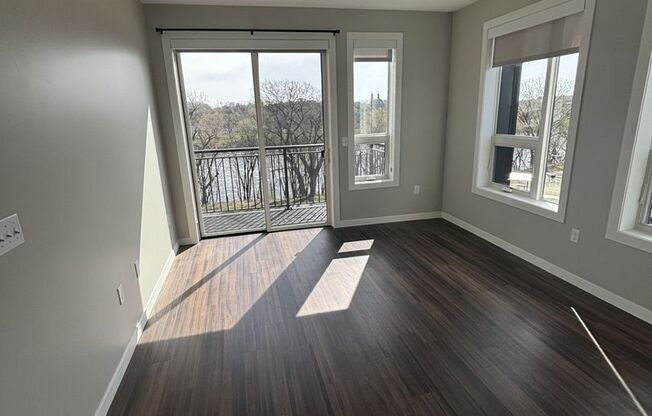 2 beds, 2 baths, 1,168 sqft, $1,950, Unit 301