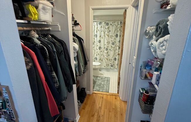 1 bed, 1 bath, $2,045, Unit 559