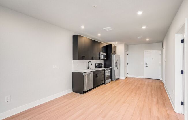 1 bed, 1 bath, 730 sqft, $1,600, Unit 309