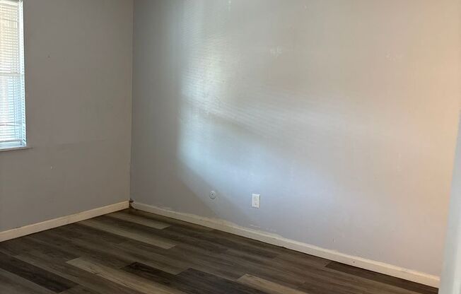 1 bed, 1 bath, 588 sqft, $1,000, Unit 511-306