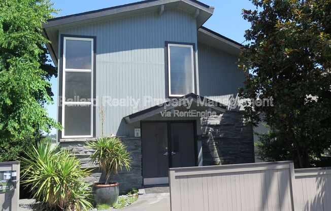 636 W Nickerson St.