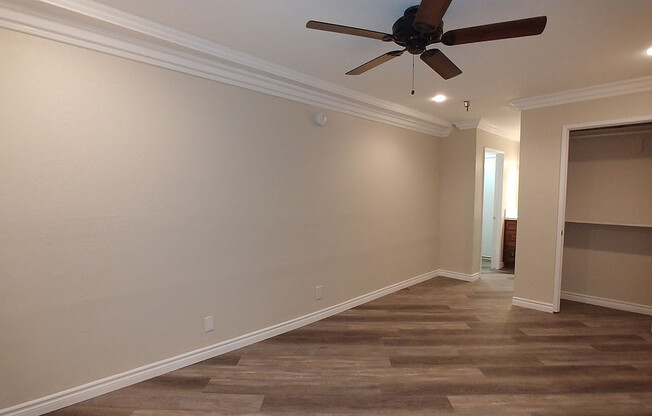 2 beds, 2 baths, 940 sqft, $2,795, Unit 212