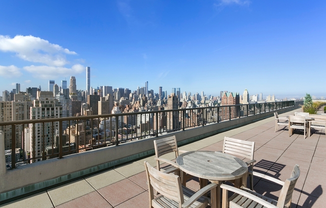 1 bed, 1 bath, $4,950, Unit 23D