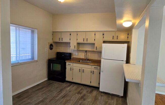 1 bed, 1 bath, $690, Unit 4304 Unit G