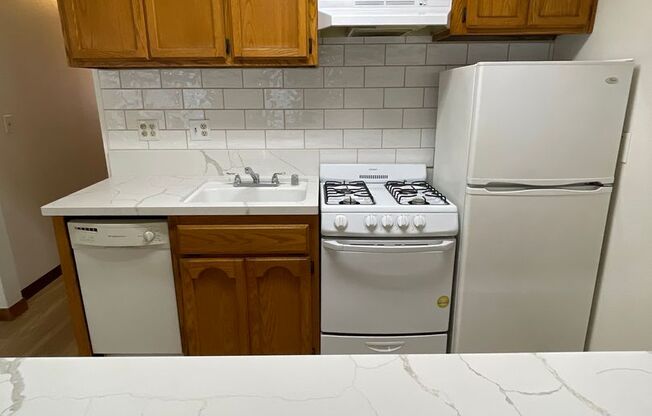 1 bed, 1 bath, 572 sqft, $2,195, Unit 320