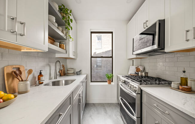 15 Butler Pl 1E