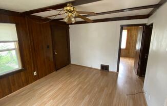 2900 W Malone