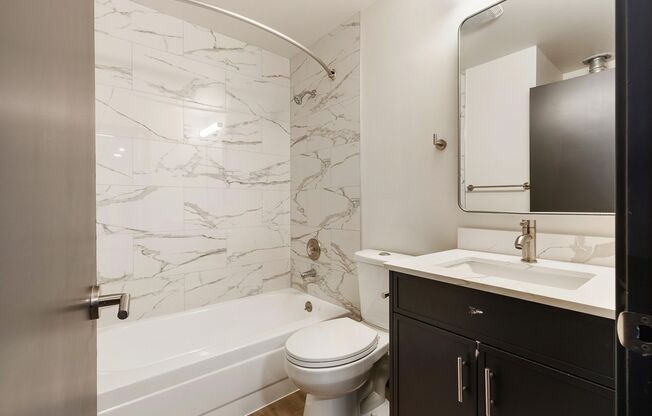 1 bed, 1 bath, 634 sqft, $2,245, Unit 307