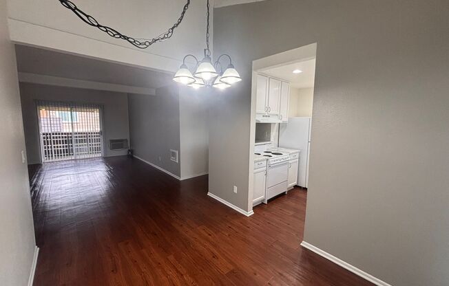 1 bed, 1 bath, 780 sqft, $2,375, Unit 36