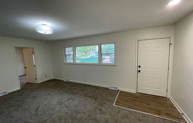 Remodeled 4 bedroom home with Fenced in Yard