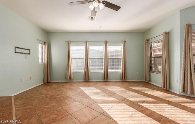 2 beds, 2 baths, $2,200, Unit APARTMENT 2168