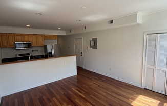 1782 FRANKFORD AVE