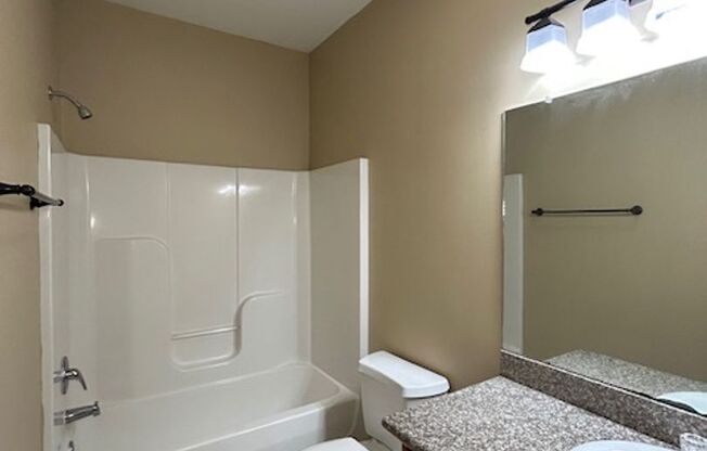 2 beds, 2 baths, 1,100 sqft, $1,025