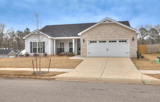 BEAUTIFUL HOME FOR LEASE IN GREAT COMMUNITY IN NORTH AUGUSTA ,SC  4 BEDROOM ,2 BATH