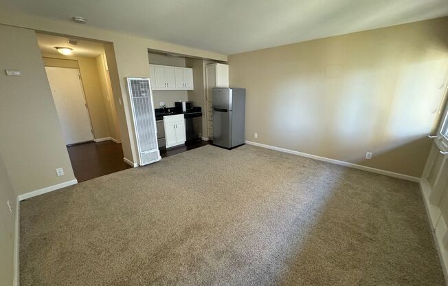 Studio, 1 bath, 360 sqft, $2,295