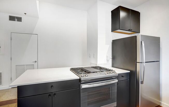 2 beds, 2 baths, 1,430 sqft, $2,736, Unit 100-301