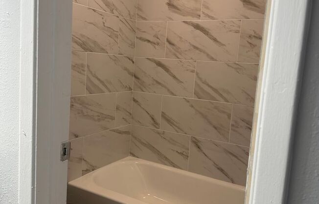 3 beds, 2 baths, 1,368 sqft, $1,249